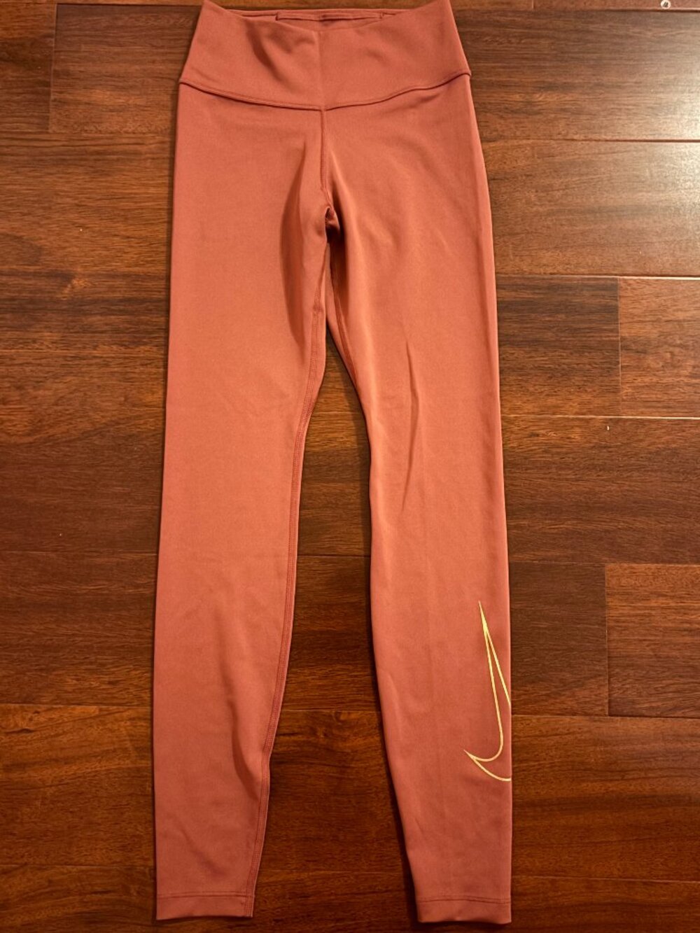 Nike Peach Pink Full-Length Leggings Women's XS Gold Logo Athletic Yoga